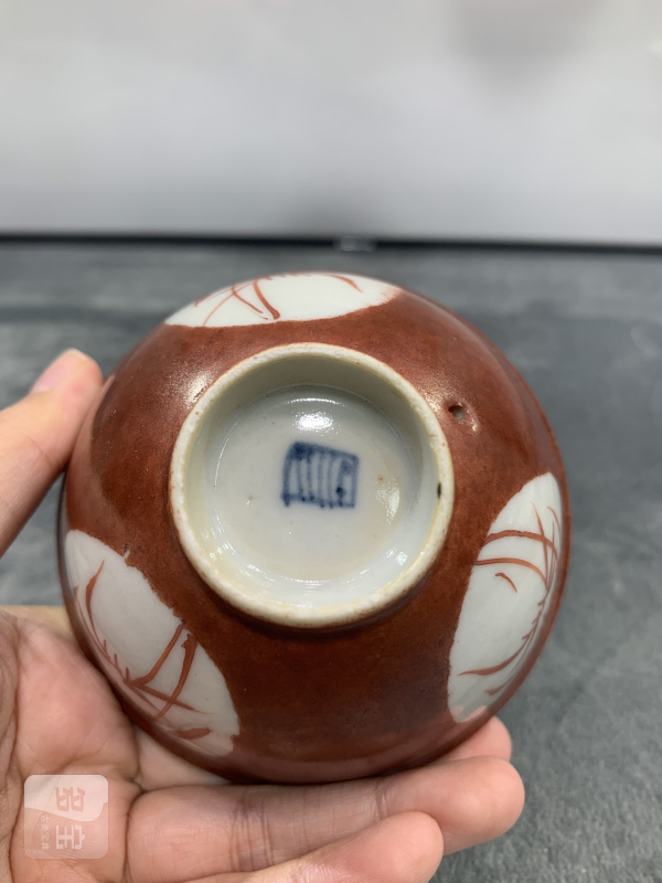 清乾隆珊瑚红地开光竹纹茶园 - 图7